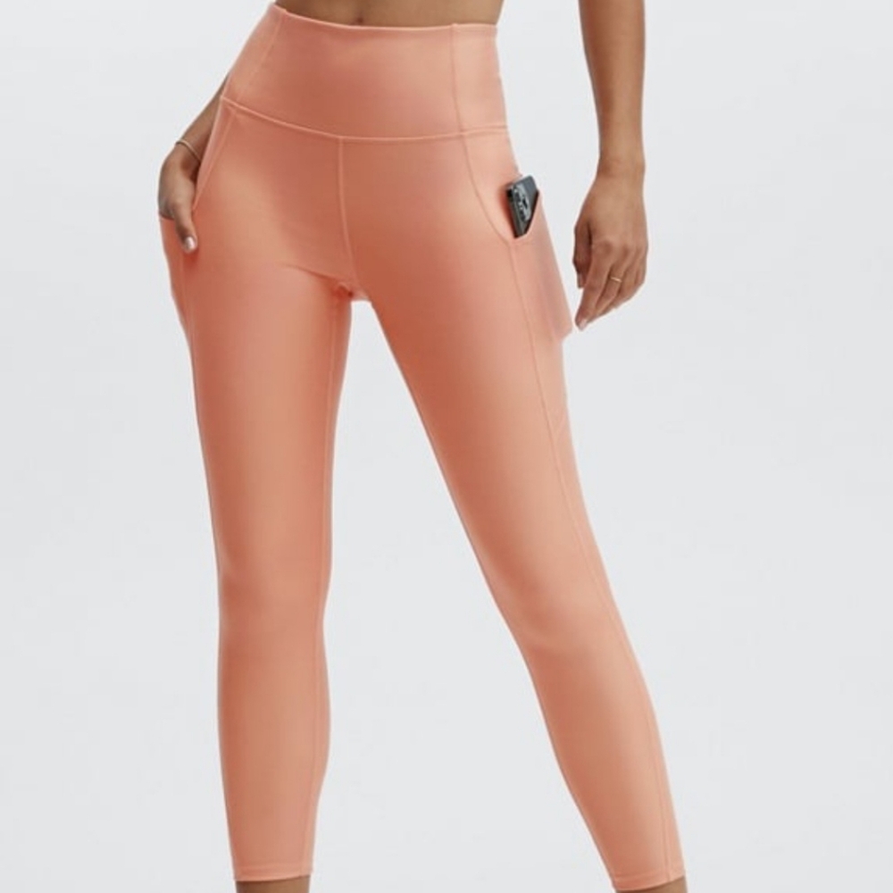 FABLETICS HIGH-WAISTED POCKET IRIDESCENT WOMEN LEGGINGS SIZE M